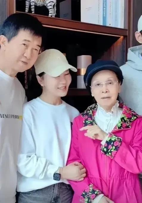 歌月最新小说2025，未来科幻世界的探索之旅
